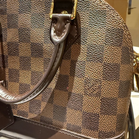 Authentic Louis Vuitton Alma BB - Picture 11 of 16